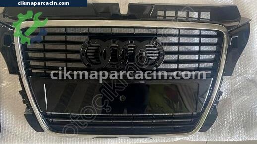 Audi A3 Ön Panjur çıkma parça