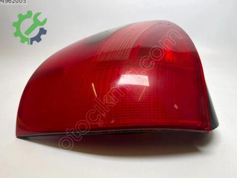 Audi A6 Sağ Arka Stop 8L0945096A çıkma parça