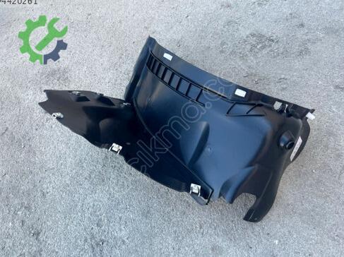 Audi A4 Sağ Davlumbaz 8W0853888 çıkma parça