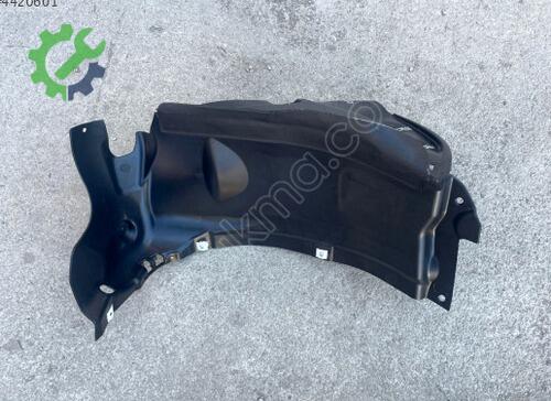 Audi A4 Sol Davlumbaz 8W0853887 çıkma parça