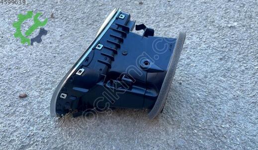 Audi A4 Sağ Havalandırma Izgaraları 8T1820902G çıkma parça