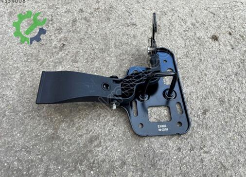 Audi A4 Kaput Kilidi 8T0823480 çıkma parça