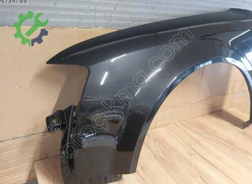 Audi A4 Sol Ön Çamurluk 8E0821105B çıkma parça