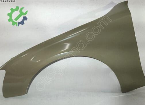 Audi A4 Sol Ön Çamurluk 8K0821105J çıkma parça