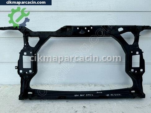 Audi A4 Ön Panel çıkma parça