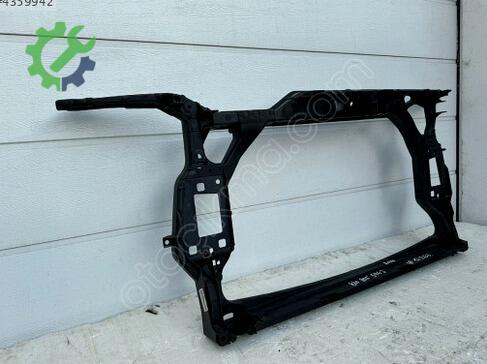 Audi A4 Ön Panel 8K0805594K çıkma parça