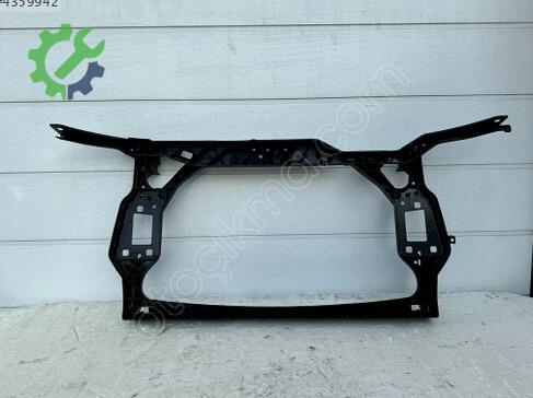 Audi A4 Ön Panel 8K0805594K çıkma parça