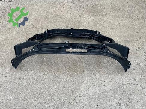 Audi A4 Ön Panel 8E0805594F çıkma parça