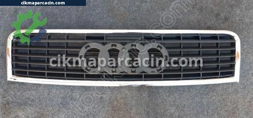Audi A4 Ön Panjur çıkma parça