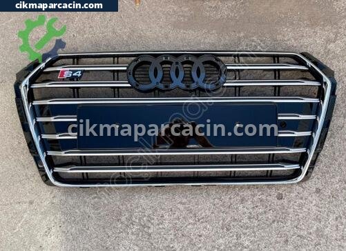 Audi A4 Ön Panjur çıkma parça