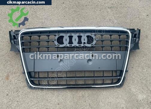 Audi A4 Ön Panjur çıkma parça