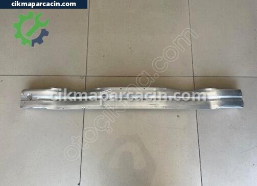Audi A4 Ön Tampon Demiri çıkma parça