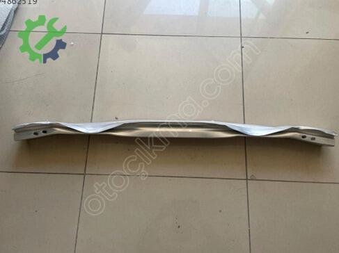 Audi A4 Ön Tampon Demiri 8K0807113F çıkma parça
