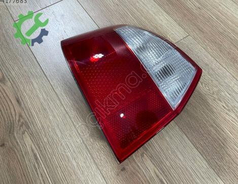Audi A4 Stop Lambası 8E5945217A çıkma parça