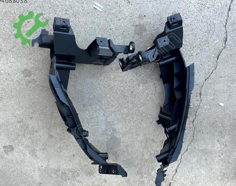 Audi A5 Far Braketi 8T0805608B çıkma parça
