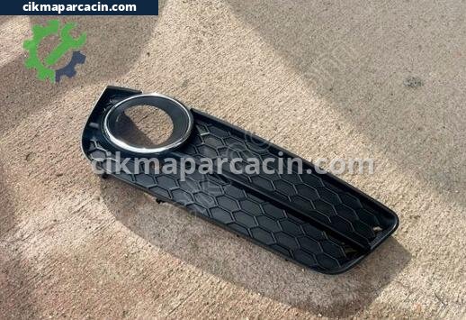 Audi A5 Sis Farı Çerçevesi çıkma parça