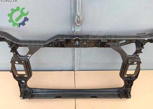 Audi A5 Ön Panel 8K0805594L çıkma parça