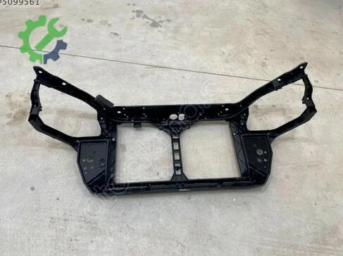 Hyundai Accent Ön Panel 64101-1E001 çıkma parça