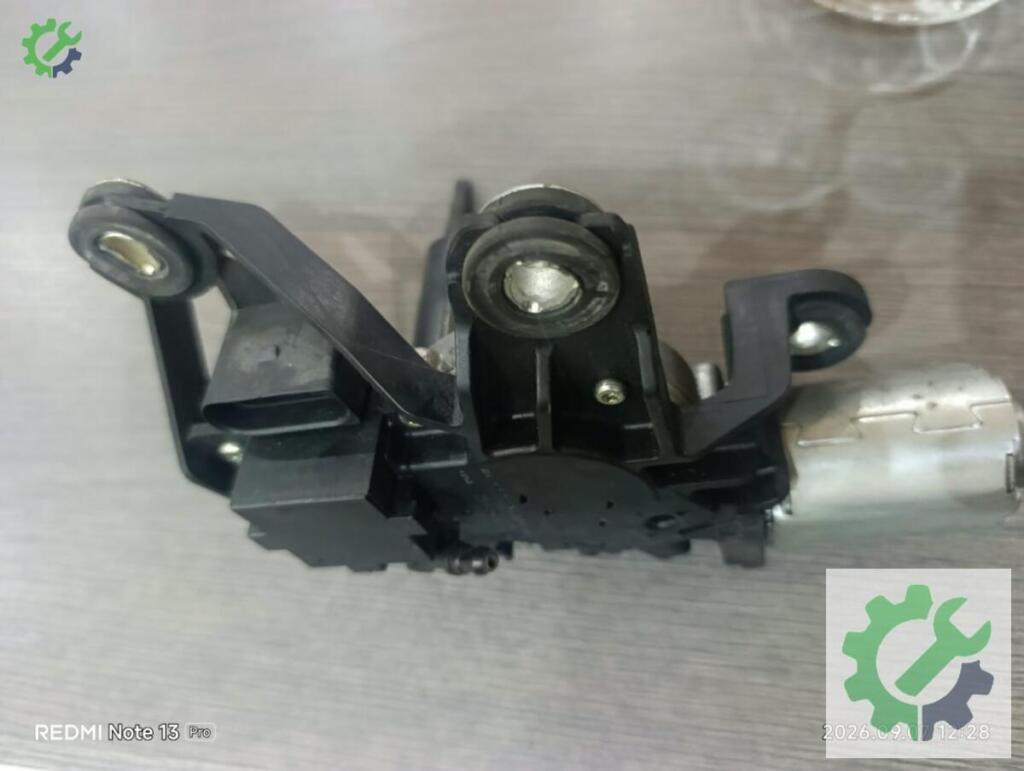 Volkswagen Caddy Arka Silecek Motoru 1T0955711C çıkma parça
