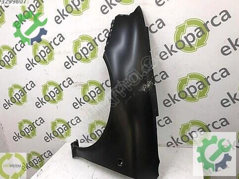 Audi A3 Sol Ön Çamurluk 8L0821105B çıkma parça