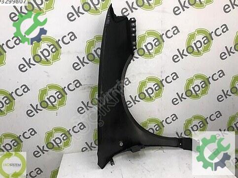 Audi A3 Sol Ön Çamurluk 8L0821105B çıkma parça
