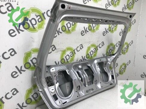 Audi A3 Bagaj Kapağı 8P4827023 çıkma parça