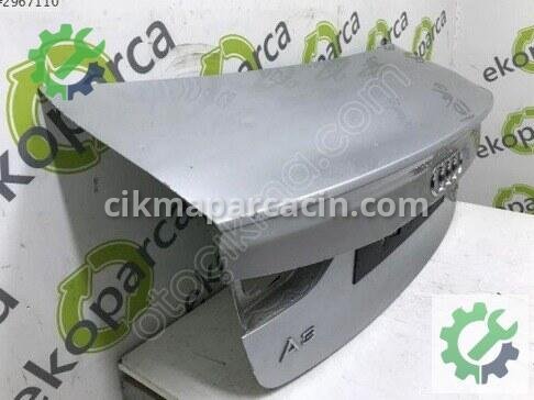Audi A3 Bagaj 8V5827025 çıkma parça