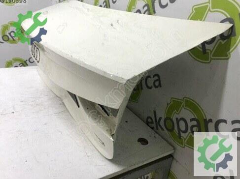 Audi A3 Bagaj 8V5827025 çıkma parça