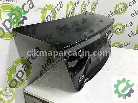 Audi A3 Bagaj 8V5827025 çıkma parça