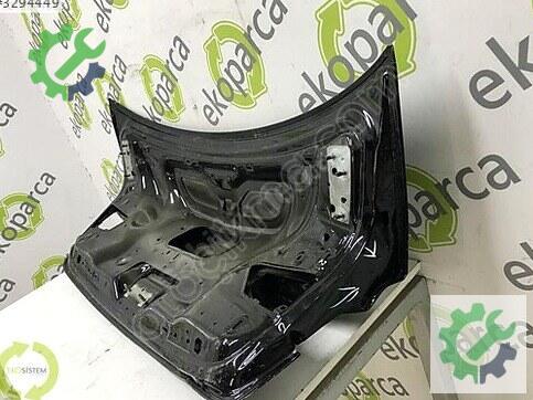 Audi A3 Bagaj 8V5827025 çıkma parça