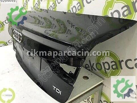 Audi A3 Bagaj 8V5827025 çıkma parça