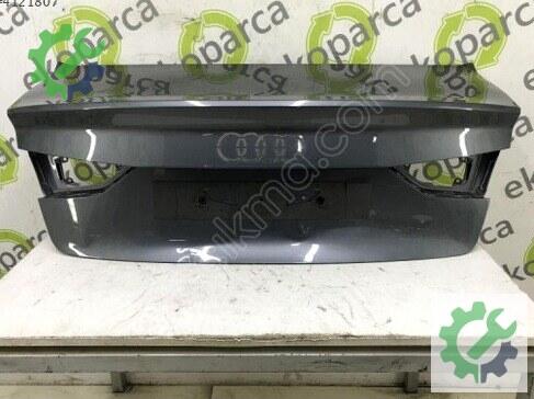 Audi A3 Bagaj 8V5827025 çıkma parça
