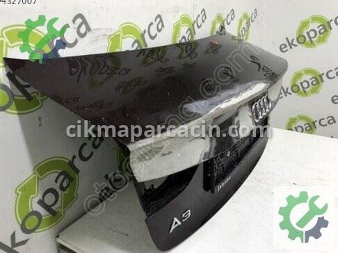 Audi A3 Bagaj 8V5827025 çıkma parça