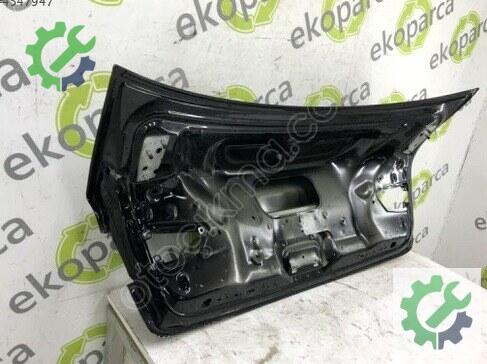 Audi A3 Bagaj 8V5827025 çıkma parça