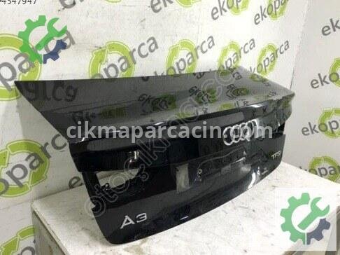 Audi A3 Bagaj 8V5827025 çıkma parça