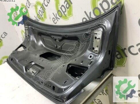 Audi A3 Bagaj 8V5827025 çıkma parça