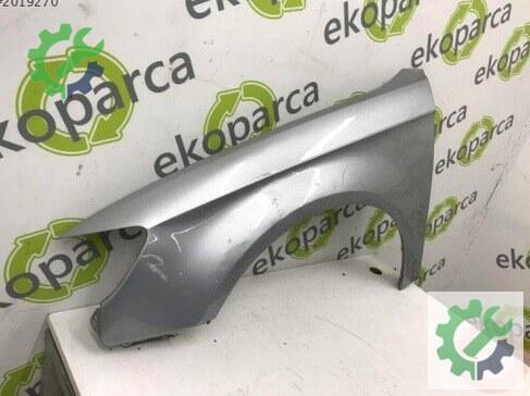 Audi A3 Sol Ön Çamurluk 8V0821105 çıkma parça