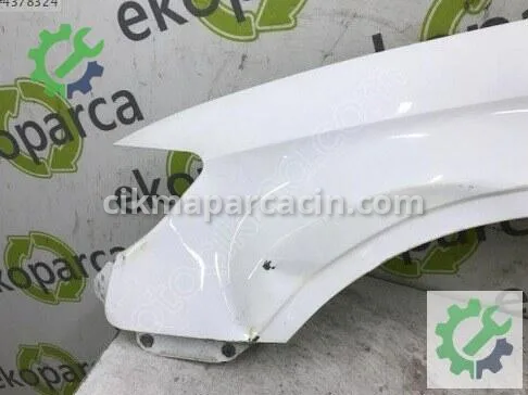 Audi A3 Sol Ön Çamurluk 8V5821105 çıkma parça