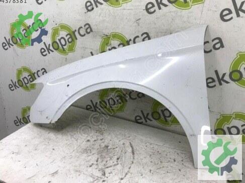 Audi A3 Sol Ön Çamurluk 8V5821105 çıkma parça