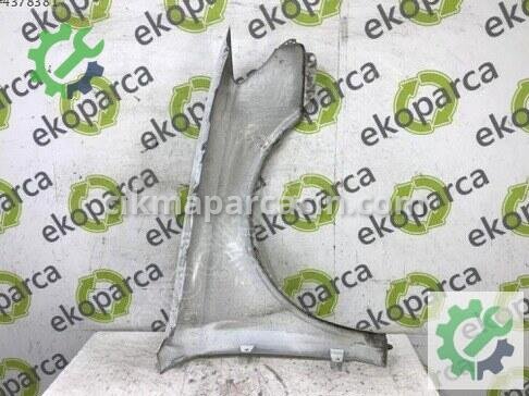 Audi A3 Sol Ön Çamurluk 8V5821105 çıkma parça