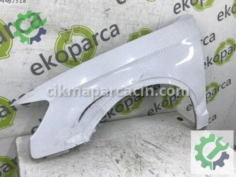 Audi A3 Sol Ön Çamurluk 8V5821105 çıkma parça
