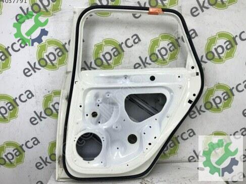 Audi A3 Sağ Arka Kapı 8V4833052 çıkma parça