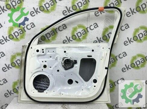Audi A3 Sağ Ön Kapı 8V4831052 çıkma parça