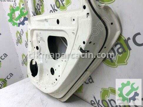 Audi A3 Sağ Arka Kapı 8V4833052 çıkma parça