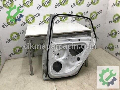 Audi A3 Sağ Arka Kapı 8V5833052 çıkma parça