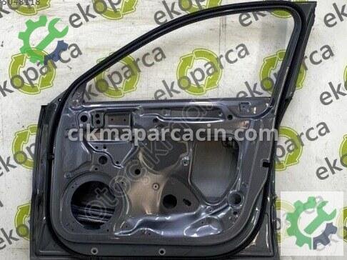 Audi A3 Sağ Ön Kapı 8V4831052 çıkma parça