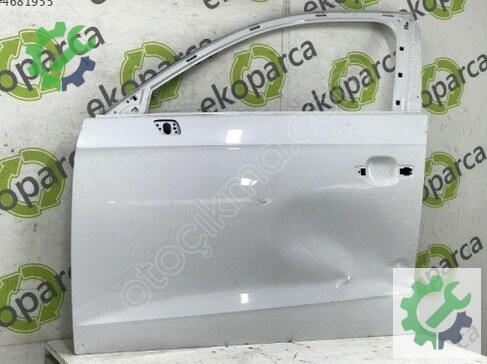 Audi A3 Sol Ön Kapı 8V4831051 çıkma parça