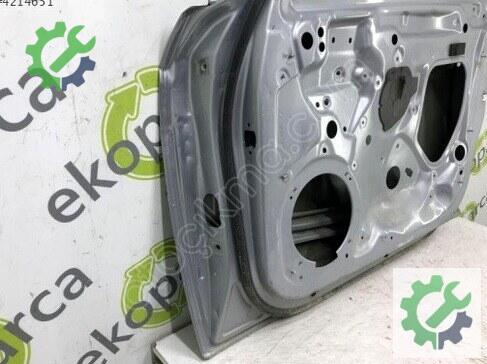 Audi A3 Sağ Ön Kapı 8V4831052 çıkma parça