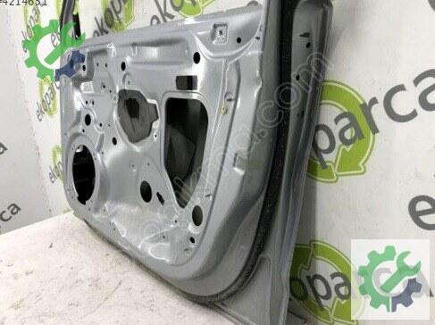 Audi A3 Sağ Ön Kapı 8V4831052 çıkma parça
