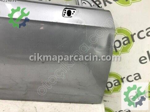 Audi A3 Sağ Ön Kapı 8V4831052 çıkma parça